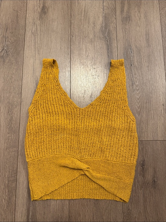 Ardene Tops - Ardene Mustard Yellow V-Neck Twist-Hem Crop Tank